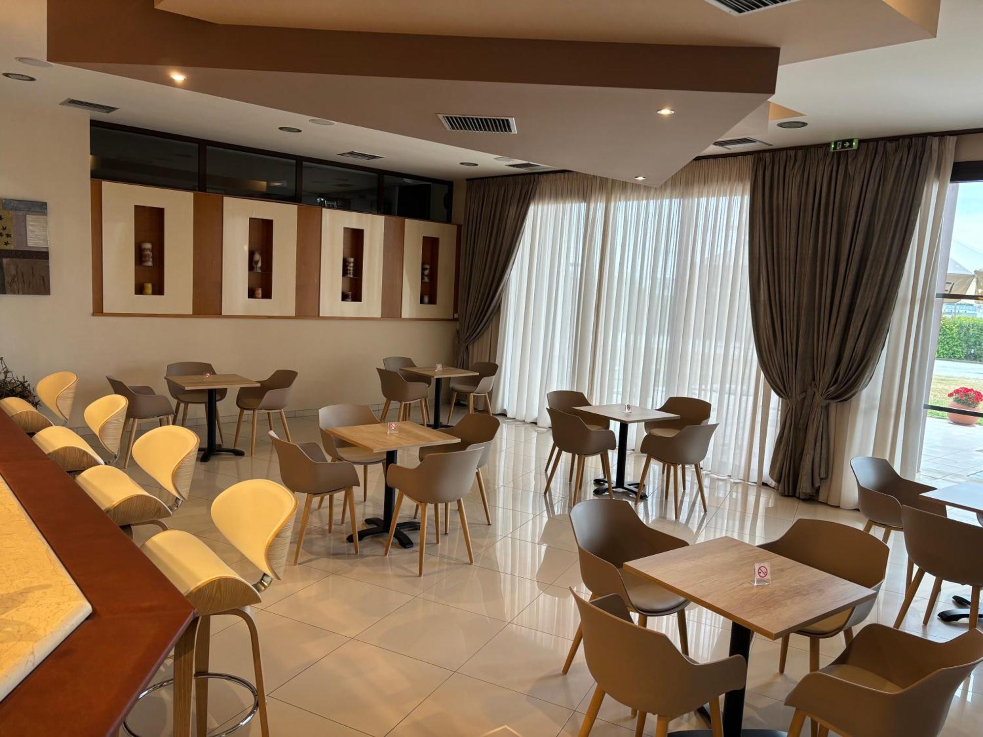 Achillio Hotel Komotini Eksteriør billede